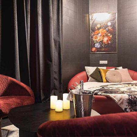 Legend Majestic Superbe Love Room - Jacuzzi - Champagne - Romantisme - Parking Prive Gratuit Mâcon Εξωτερικό φωτογραφία