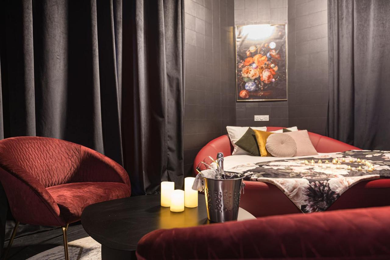 Legend Majestic Superbe Love Room - Jacuzzi - Champagne - Romantisme - Parking Prive Gratuit Mâcon Εξωτερικό φωτογραφία